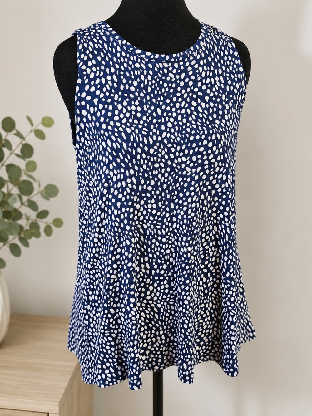 Nine West Soft Spun Tank Top Womens Small Blue White Dot Print Rayon Blend Swing
